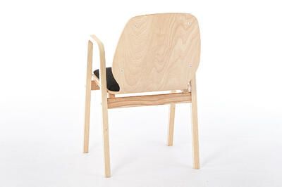 Gepolsterte Holzschalenstühle mit Armlehnen